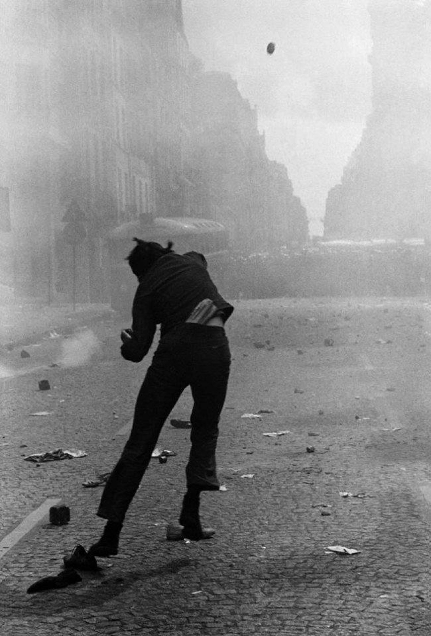 Gilles Caron, «Protest rue Saint-Jacques Paris, 6 May 1968»