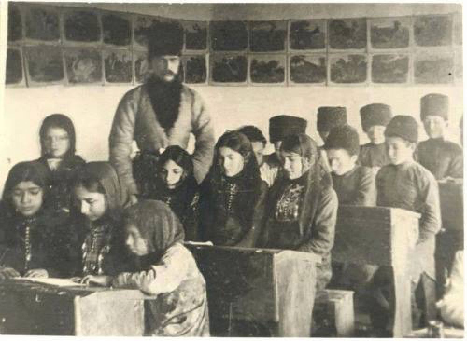 Unknown, «A Circassian school in Ottoman empire, at the Black sea coast around 1900»
