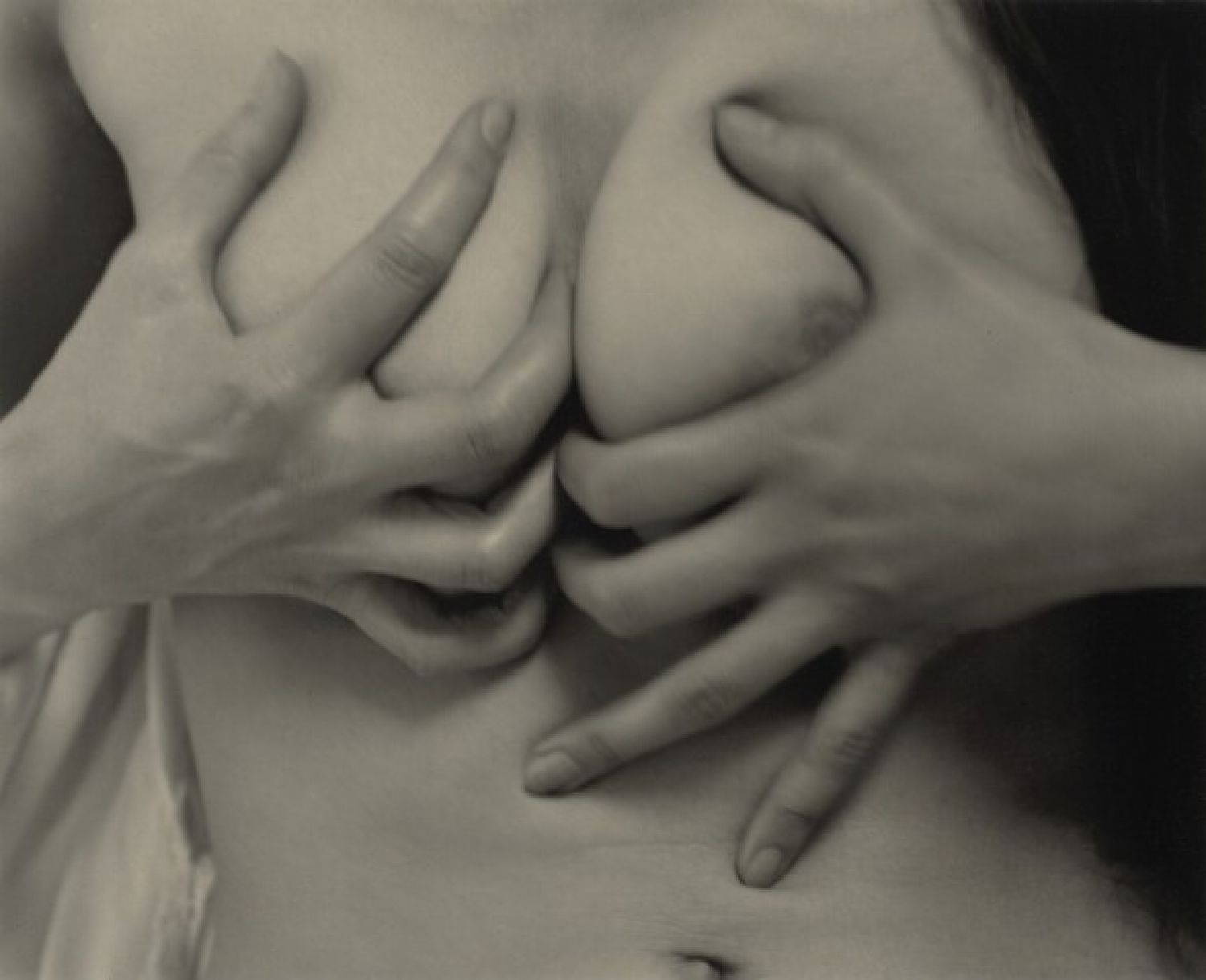 Georgia O´Keeffe, «Hands and Breasts», 1919