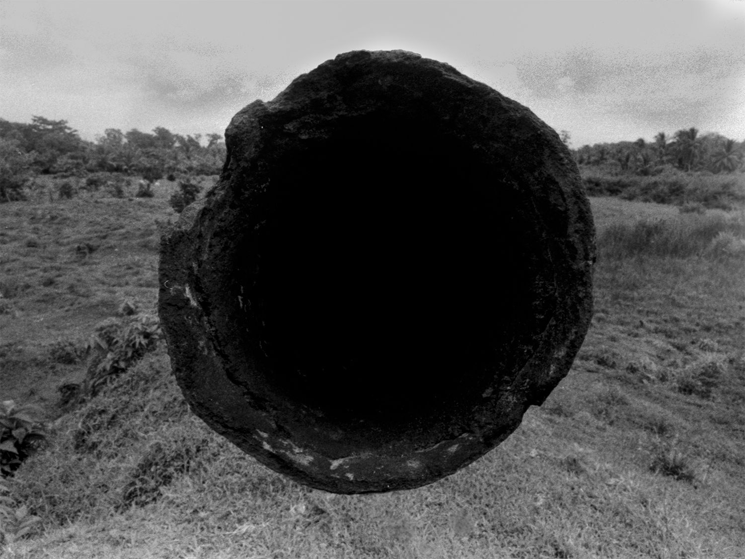Adrián Balseca, «Horamen (Tola la Pajareta)», 2017. 35mm, fotografia a preto e branco, impressão digital em papel Ilford, 50 x 37,5 cm. Edição de 5 + 2AP