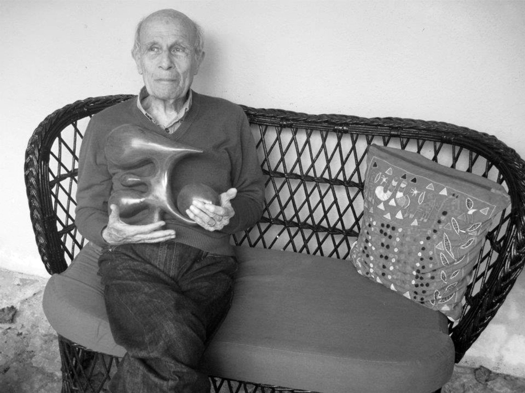 Pancho Guedes, the memory of a collector